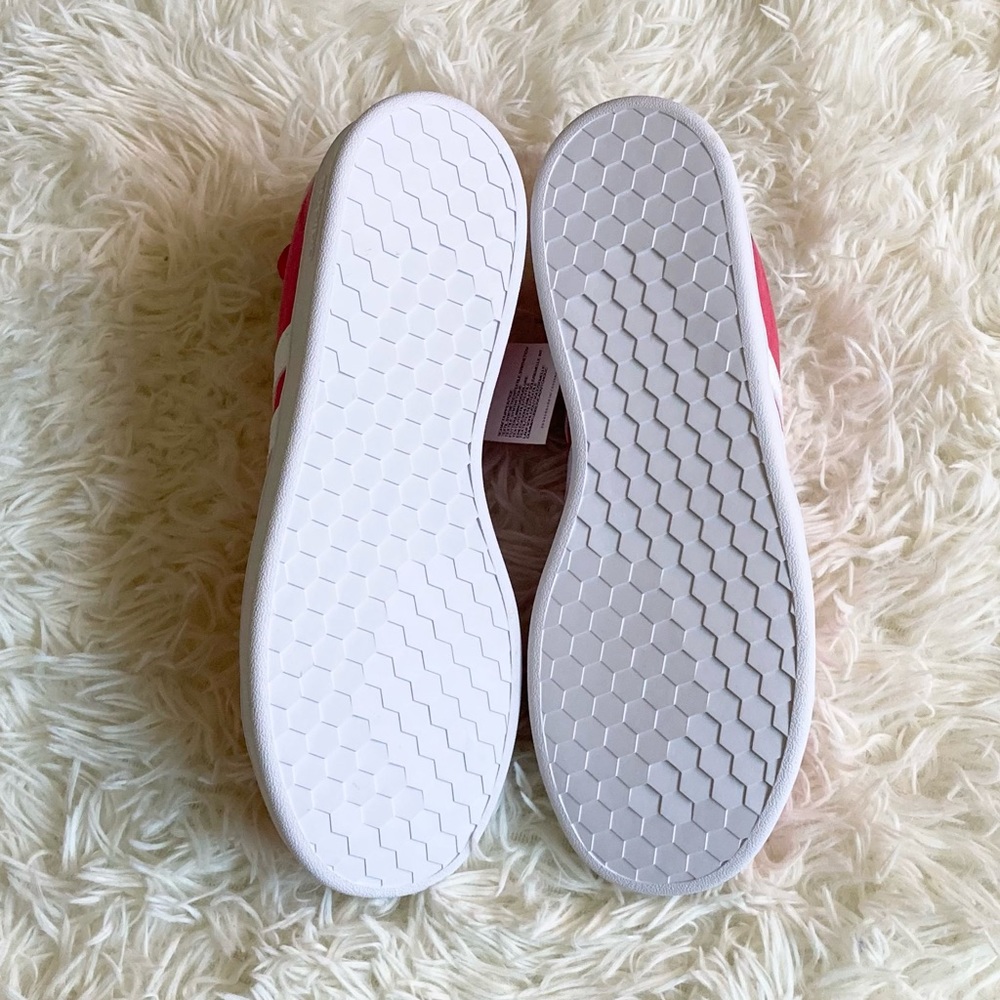 Adidas Tennis Shoes - Picture 4 of 7